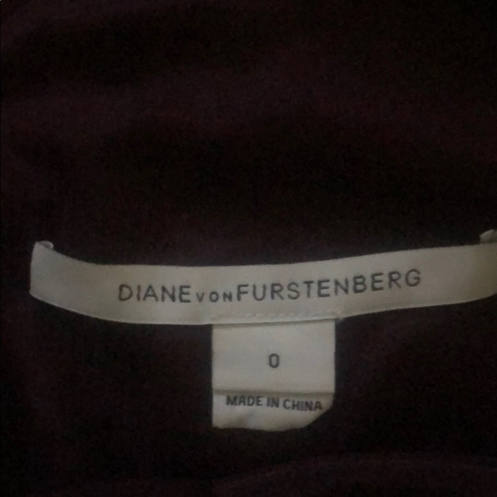 ๐ฏAuthentic DVF.Sheath dress.Size 0 - Picture 7 of 7